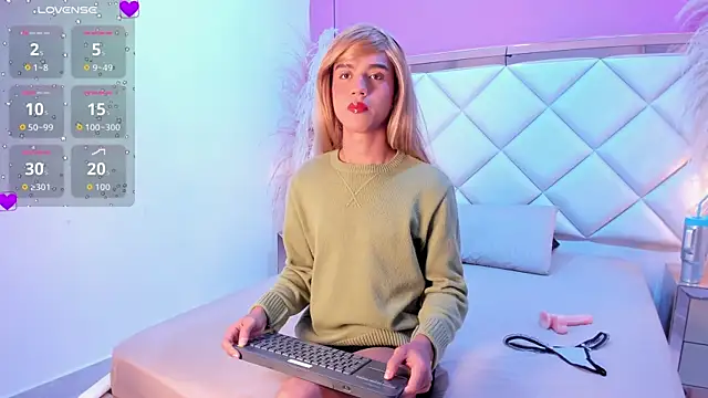 SamyBrownn online show from April 21, 2026, 5:50 pm