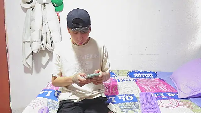 Alexander 2003Castro online show from April 12, 2026, 5:51 pm