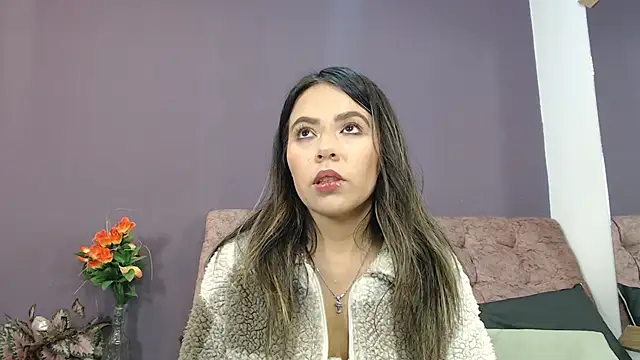 Snapshot of SalomeMartinez_ chatting on July 8, 2026, 12:42 pm SalomeMartinez online show from July 8, 2026, 12:42 pm