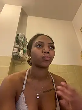 Snapshot of misstugaa25 chatting on April 10, 2026, 6:34 pm misstugaa25 online show from April 10, 2026, 6:34 pm