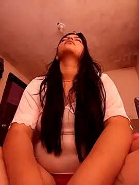 Snapshot of SOFI__10 chatting on May 4, 2026, 4:19 am SOFI 10 online show from May 4, 2026, 4:19 am