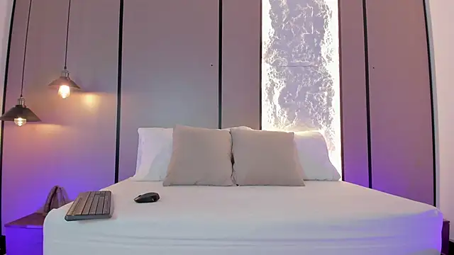 jade spinters online show from June 18, 2026, 8:02 pm