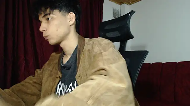 Snapshot of Marck-Pro chatting on May 9, 2026, 1:55 am Marck-Pro online show from May 9, 2026, 1:55 am