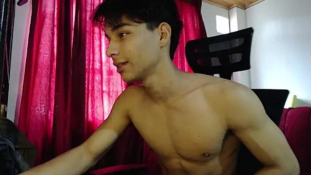 Snapshot of Marck-Pro chatting on May 21, 2026, 4:25 pm Marck-Pro online show from May 21, 2026, 4:25 pm