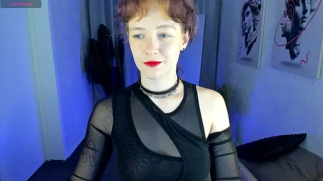 Ricki Bloom online show from May 10, 2026, 1:11 am