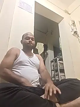 Snapshot of thenudemale chatting on July 10, 2026, 6:43 pm thenudemale online show from July 10, 2026, 6:43 pm