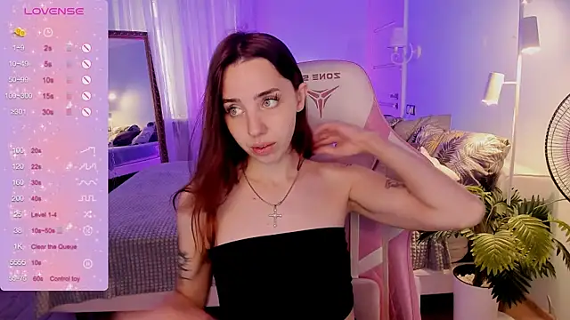 CharliGrace  online show from July 15, 2026, 2:17 am