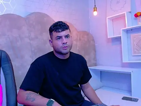 Snapshot of MyLord_20 chatting on April 15, 2026, 7:58 pm MyLord 20 online show from April 15, 2026, 7:58 pm