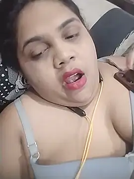 hotsilk21 online show from June 10, 2026, 5:34 pm