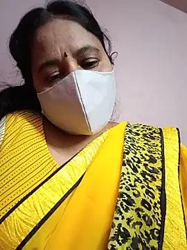 Snapshot of Tamilaunty35 chatting on July 1, 2026, 6:40 pm Tamilaunty35 online show from July 1, 2026, 6:40 pm
