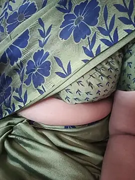 Snapshot of Tamilaunty35 chatting on July 10, 2026, 7:01 am Tamilaunty35 online show from July 10, 2026, 7:01 am