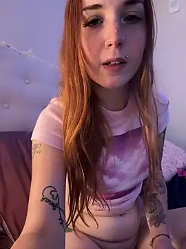 Snapshot of Sapphirelustxo chatting on April 29, 2026, 7:42 pm Sapphirelustxo online show from April 29, 2026, 7:42 pm