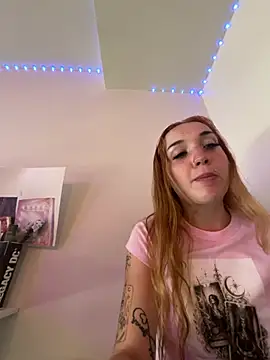 Snapshot of Sapphirelustxo chatting on May 17, 2026, 7:32 pm Sapphirelustxo online show from May 17, 2026, 7:32 pm