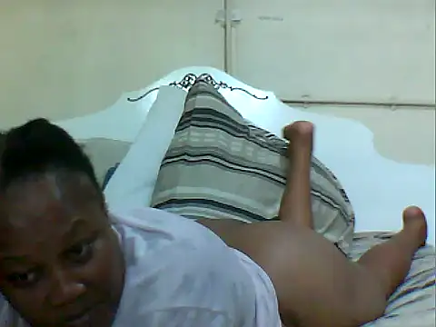 PRETTYFACExx online show from April 14, 2026, 12:00 pm