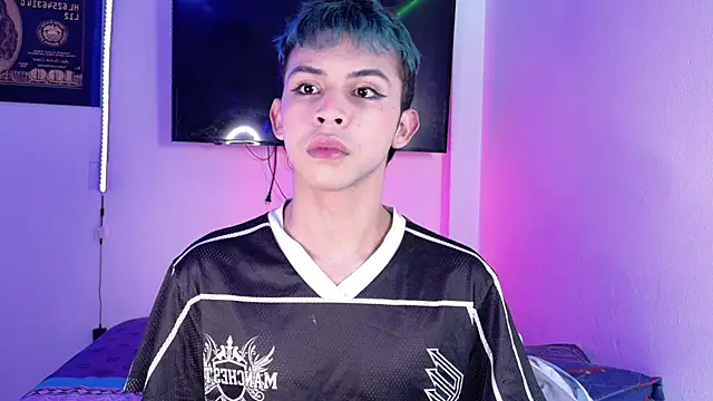 Snapshot of Apolo_Prince1 chatting on June 19, 2026, 3:11 am Apolo Prince1 online show from June 19, 2026, 3:11 am