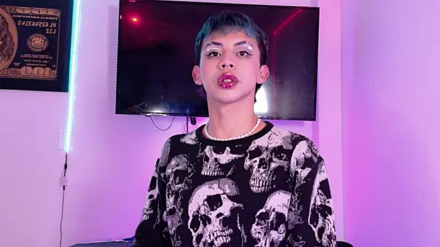 Snapshot of Apolo_Prince1 chatting on June 24, 2026, 3:44 pm Apolo Prince1 online show from June 24, 2026, 3:44 pm