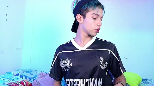 Snapshot of Apolo_Prince1 chatting on July 6, 2026, 9:39 pm Apolo Prince1 online show from July 6, 2026, 9:39 pm