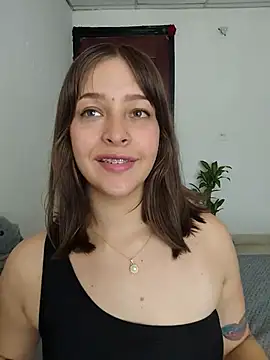 Mari Rouse online show from May 5, 2026, 3:31 pm