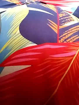 Snapshot of SweetBelly1 chatting on April 15, 2026, 5:36 am SweetBelly1 online show from April 15, 2026, 5:36 am