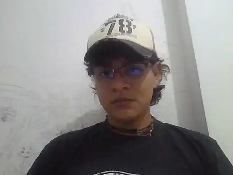 Snapshot of xhecho_uzumaki chatting on May 7, 2026, 3:56 am xhecho uzumaki online show from May 7, 2026, 3:56 am