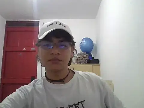 Snapshot of xhecho_uzumaki chatting on May 9, 2026, 5:12 am xhecho uzumaki online show from May 9, 2026, 5:12 am