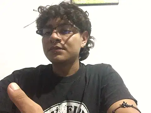 Snapshot of xhecho_uzumaki chatting on May 17, 2026, 4:21 am xhecho uzumaki online show from May 17, 2026, 4:21 am