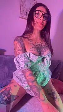 Snapshot of GigixXxOS chatting on May 24, 2026, 11:32 pm GigixXxOS online show from May 24, 2026, 11:32 pm