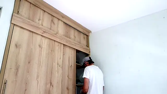 andrew 1520 online show from November 9, 2025, 8:18 pm