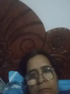 Snapshot of PienCanela chatting on June 5, 2026, 2:51 am PienCanela online show from June 5, 2026, 2:51 am