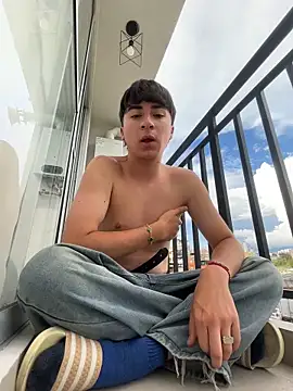 martinbakeer online show from April 12, 2026, 10:04 pm