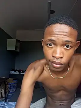 Snapshot of youngAndReckles chatting on April 11, 2026, 7:45 am youngAndReckles online show from April 11, 2026, 7:45 am