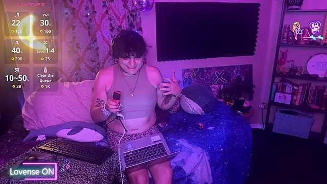 lobotomyprincess online show from April 24, 2026, 4:26 am