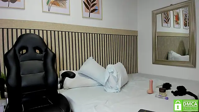 Snapshot of Bombon_Cambell chatting on May 2, 2026, 4:50 am Bombon Cambell online show from May 2, 2026, 4:50 am