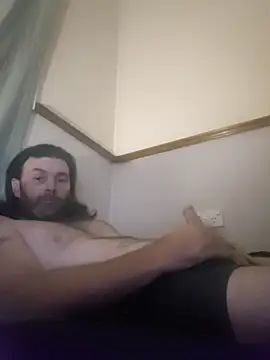 Snapshot of Bobby866017 chatting on April 16, 2026, 6:41 pm Bobby866017 online show from April 16, 2026, 6:41 pm