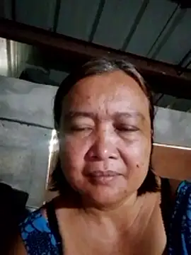Snapshot of jeanyummytits chatting on April 21, 2026, 11:18 pm jeanyummytits online show from April 21, 2026, 11:18 pm