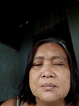 Snapshot of jeanyummytits chatting on May 3, 2026, 4:07 am jeanyummytits online show from May 3, 2026, 4:07 am