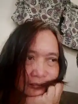 Snapshot of jeanyummytits chatting on May 14, 2026, 2:40 am jeanyummytits online show from May 14, 2026, 2:40 am