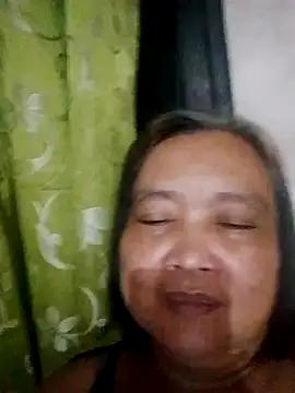 Snapshot of jeanyummytits chatting on May 22, 2026, 11:16 am jeanyummytits online show from May 22, 2026, 11:16 am