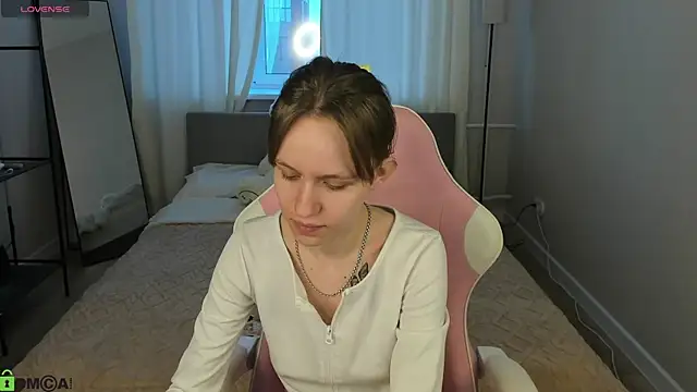 Milena Milyan online show from April 30, 2026, 1:01 am