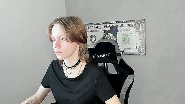 Milena Milyan online show from May 6, 2026, 1:14 am