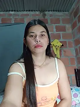 Snapshot of Sexy-Violet-20 chatting on May 21, 2026, 7:37 am Sexy-Violet-20 online show from May 21, 2026, 7:37 am