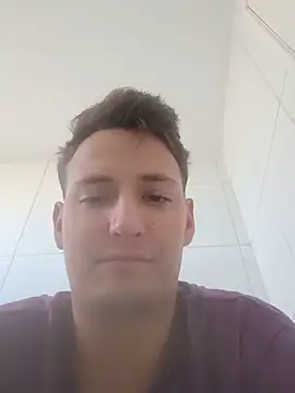 welltommy2001 online show from May 28, 2026, 2:47 pm