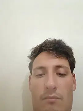 welltommy2001 online show from July 5, 2026, 4:19 am