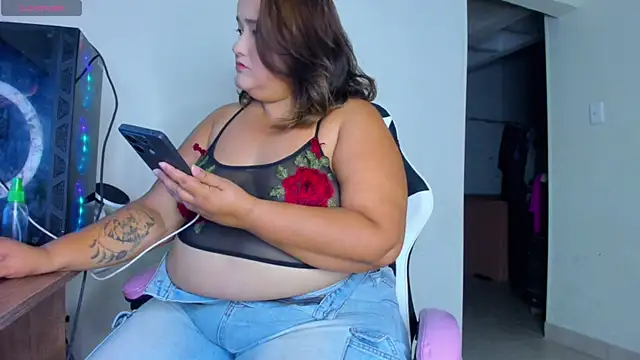 cellycanela  online show from June 2, 2026, 1:40 am
