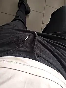 fax4589 online show from April 15, 2026, 7:37 am