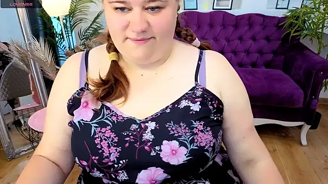 Snapshot of Bella_Blvck chatting on May 15, 2026, 5:58 am Bella Blvck online show from May 15, 2026, 5:58 am