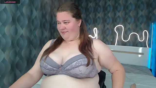 Snapshot of Bella_Blvck chatting on May 25, 2026, 5:52 pm Bella Blvck online show from May 25, 2026, 5:52 pm