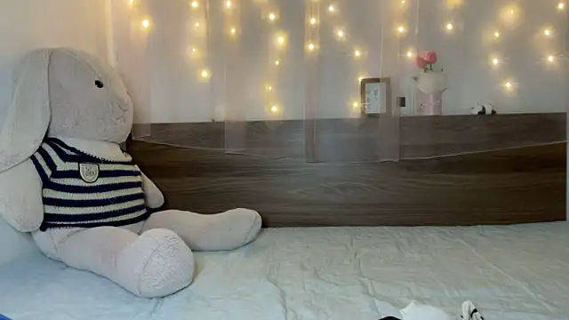 shy pink doll online show from May 23, 2026, 4:00 pm