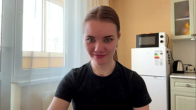 Snapshot of doana_bebriti chatting on May 5, 2026, 12:24 pm doana bebriti online show from May 5, 2026, 12:24 pm