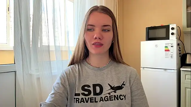 Snapshot of doana_bebriti chatting on May 14, 2026, 11:39 am doana bebriti online show from May 14, 2026, 11:39 am